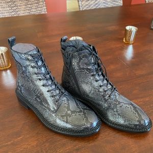 Vince Cabria Python-Print Booties